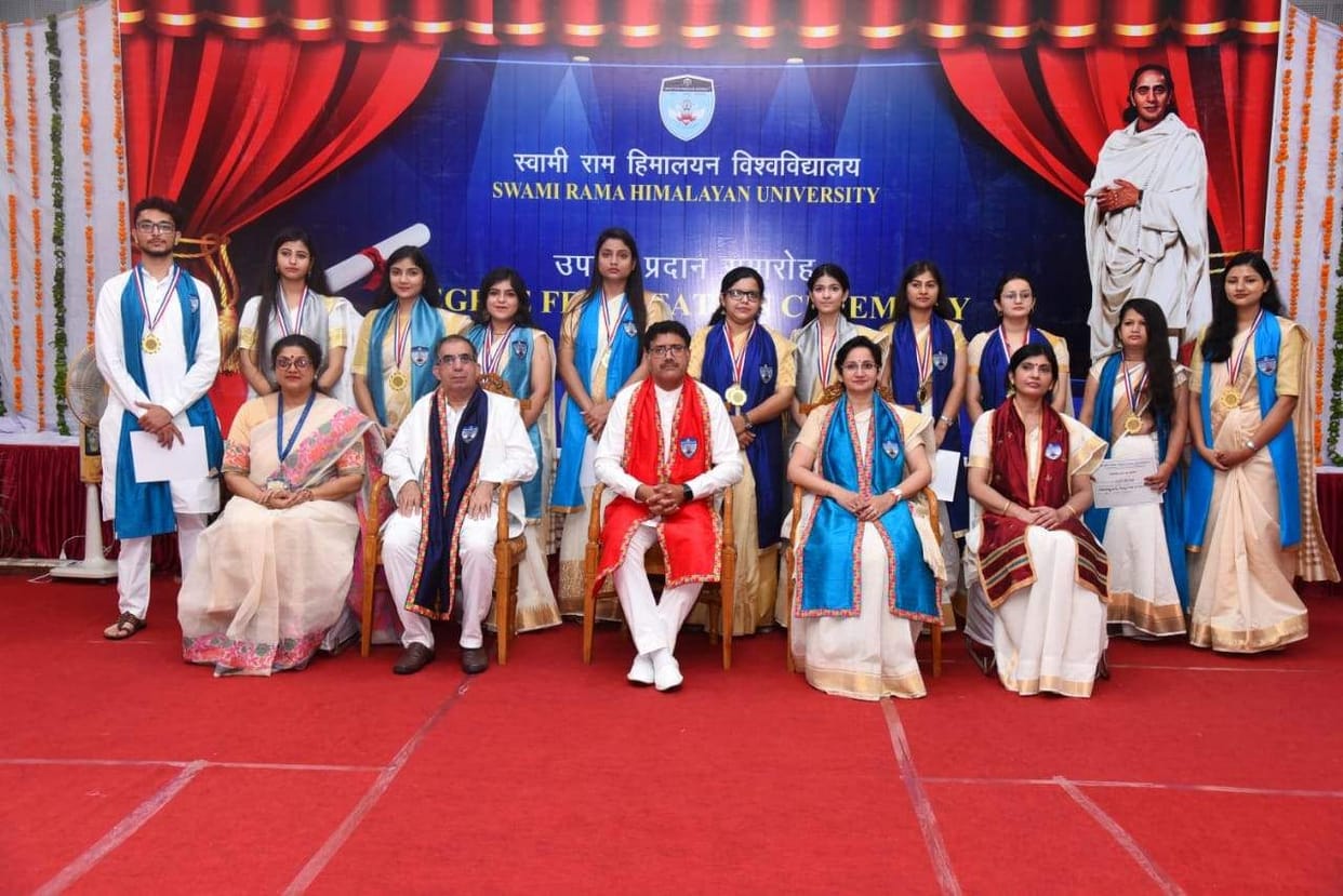 495 students of SRHU got degree