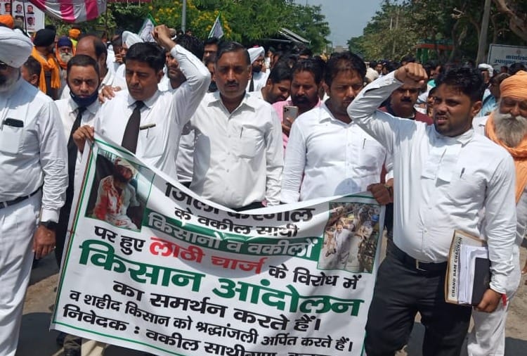 Employees and lawyers came out in support of farmers in Karnal
