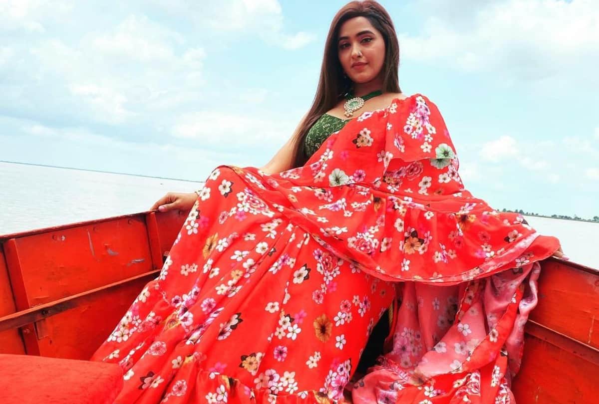 Amrapali dubey to akshara singh these bhojpuri actresses are also great singers