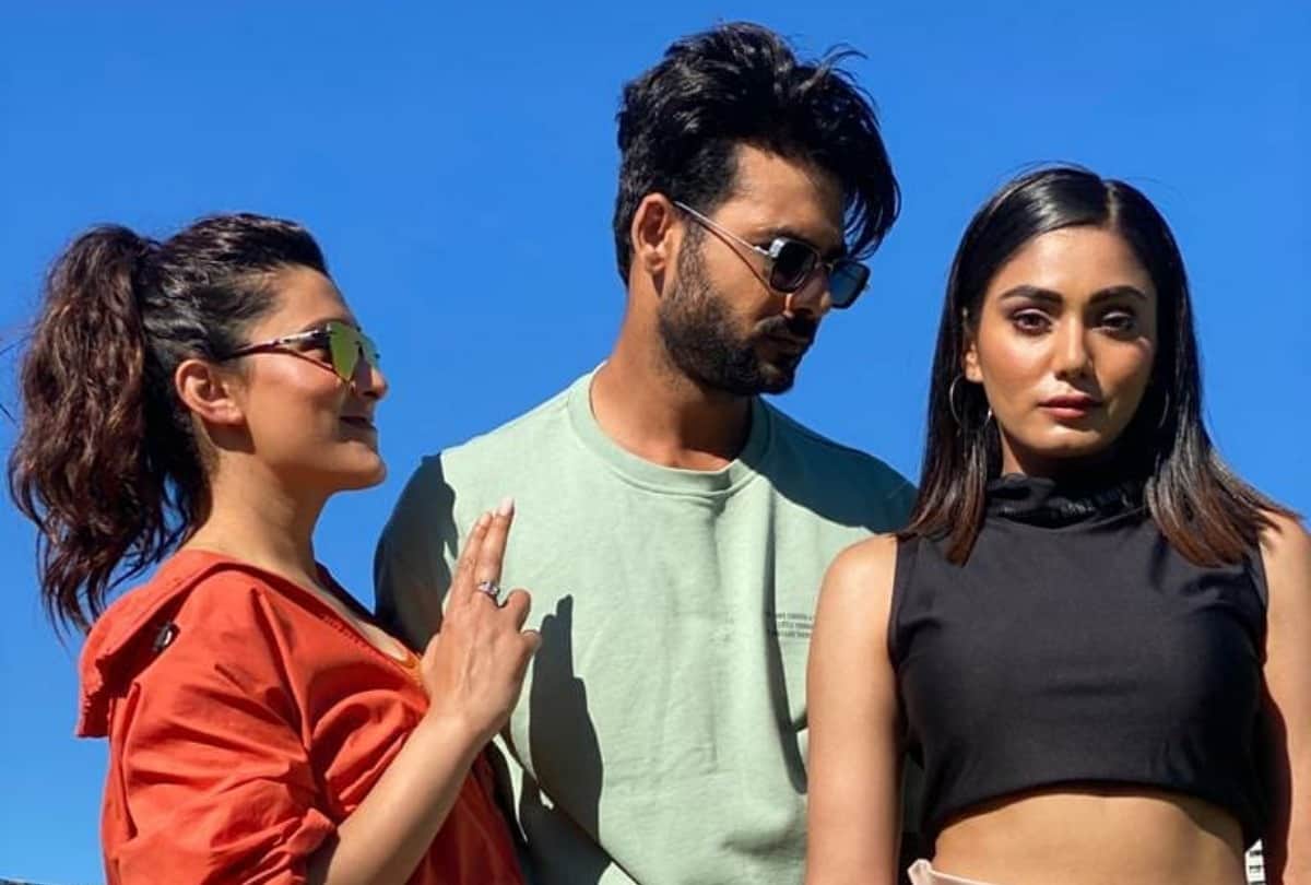 khatron ke khiladi 11 vishal aditya singh dedicated shayari to sana makbul rahul vaidya and other contestants tease her