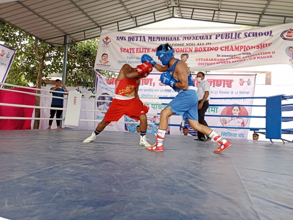 Sanjay defeat to Amit in Boxing.