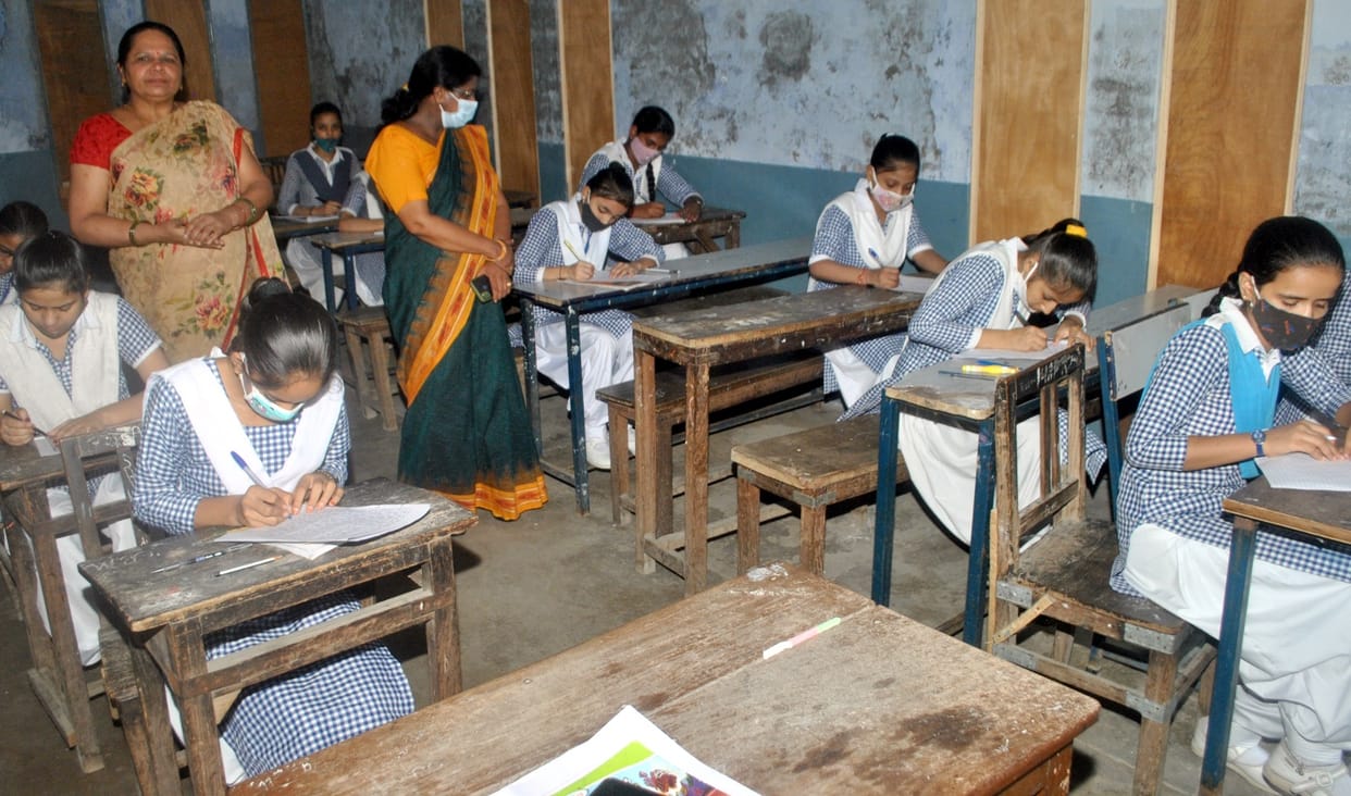 'Hindi will open many opportunities in the field of employment'