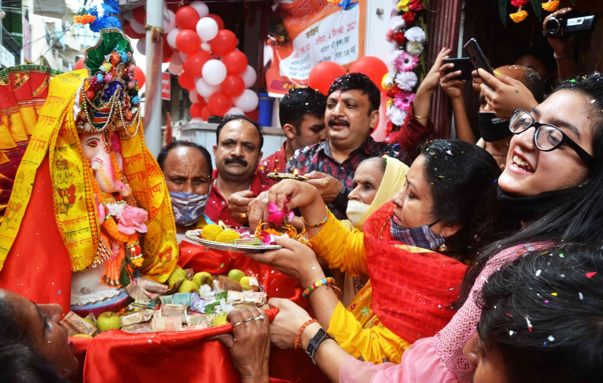 People in Solan celebrate Ganesh Chaturthi with full pomp and show