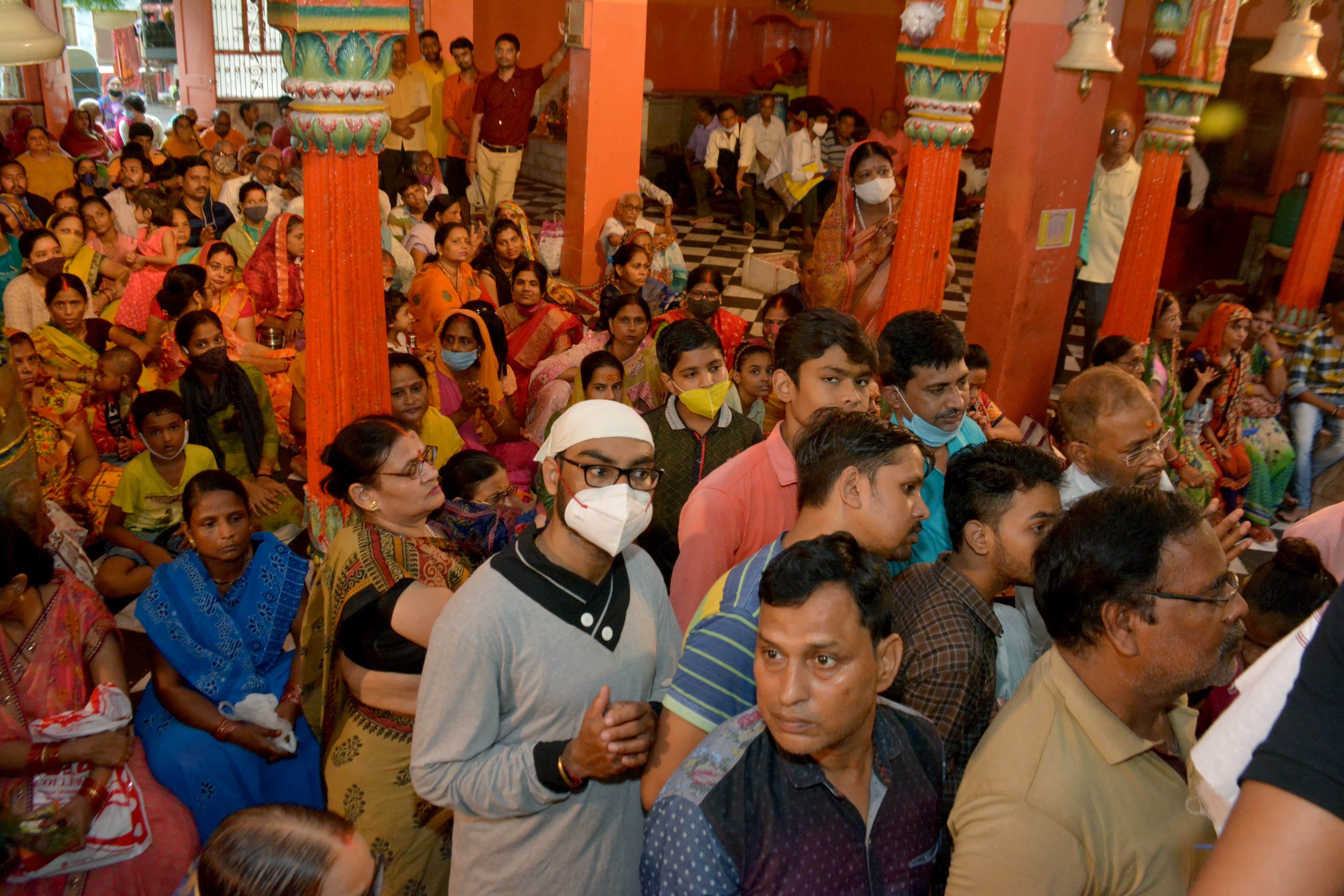 Varanasi: Vighnaharta established house to house in the city of Shiva, temples worshiped under corona protocol