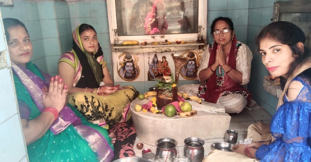 Women keep fast on Gaura Teej, wished
