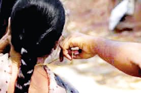 Robbers looted chain from three womens