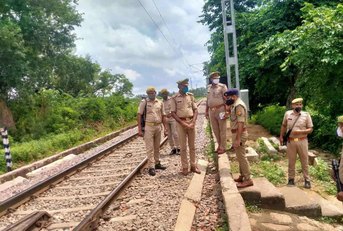 Chitrakoot: Sensation spread after finding two bodies near railway bridge