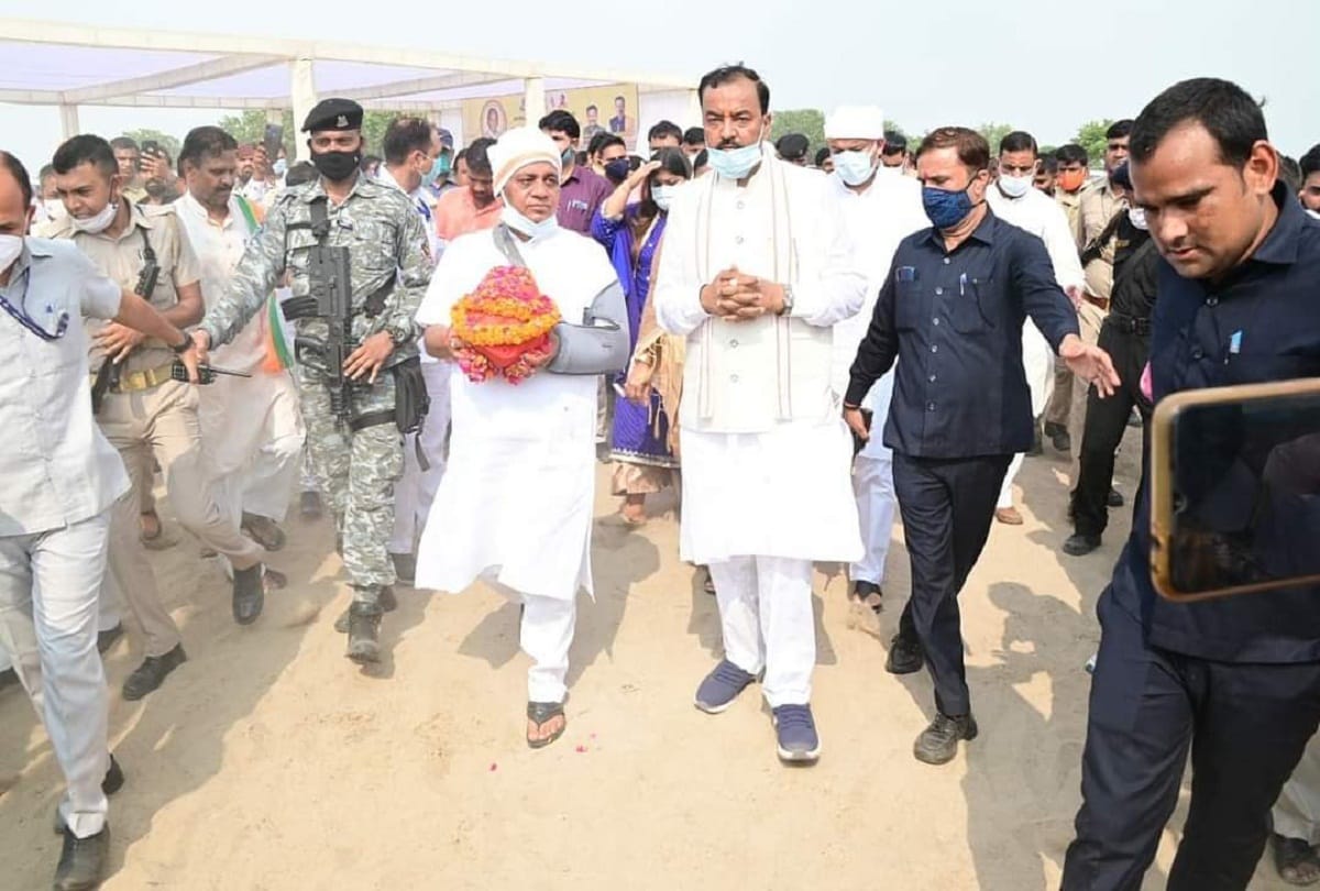 Former Chief Minister Kalyan Singh's bones immersed in Sangam