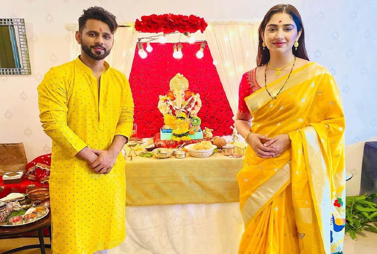 Ganesh Chaturthi 2021 Rahul Vaidya Disha Parmar Ganpati Look
