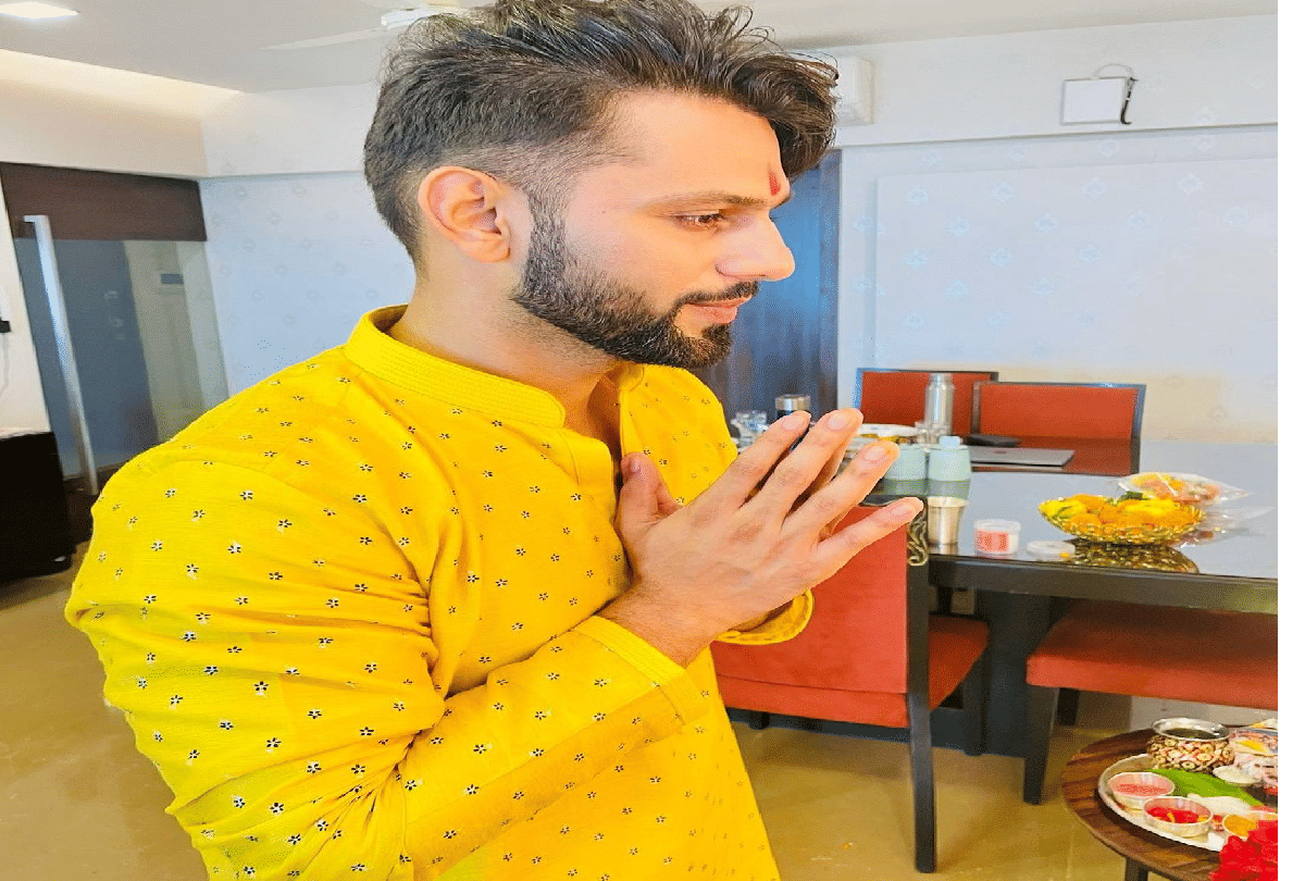 Ganesh Chaturthi 2021 Rahul Vaidya Disha Parmar Ganpati Look