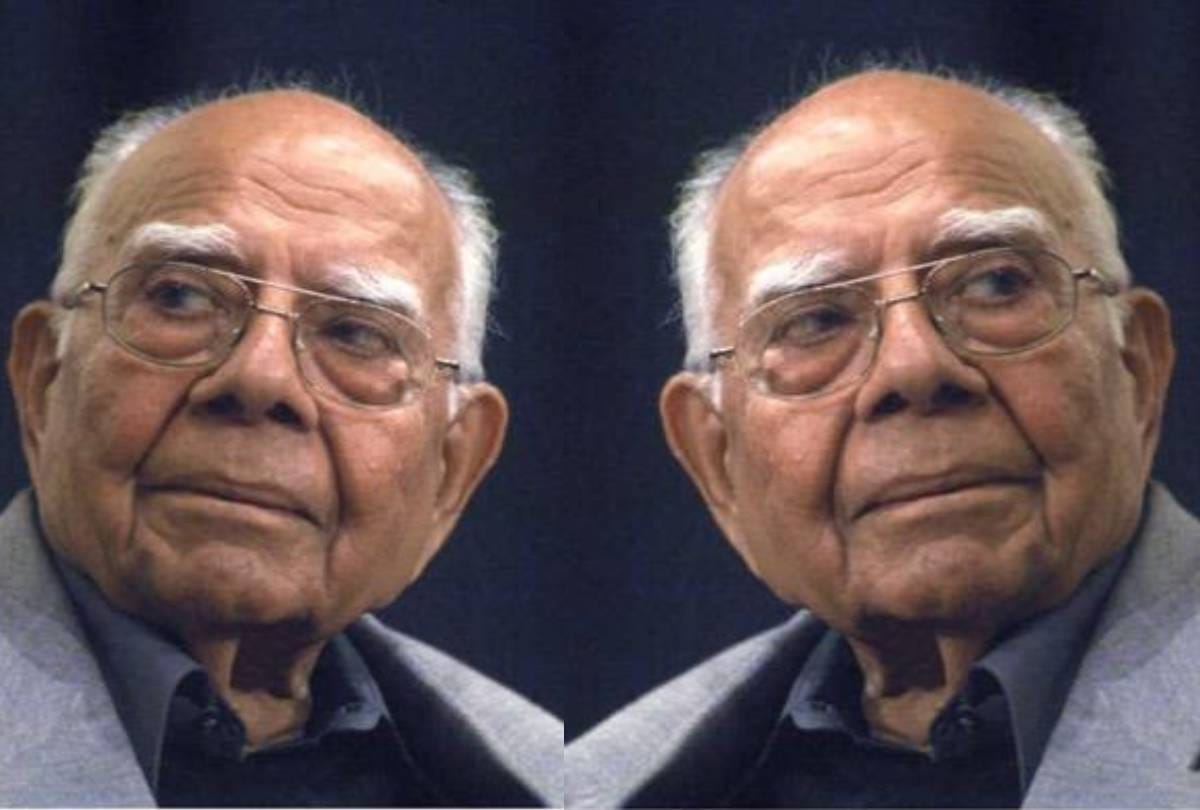 Today celebrity lifestyle Ram Jethmalani became the most expensive and famous lawyer of the country with a fee of Rs one rupees