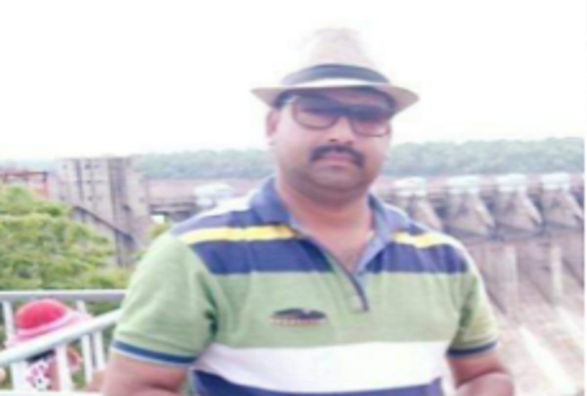 Jhansi: Journalist killed in horrific road accident, car collided with divider