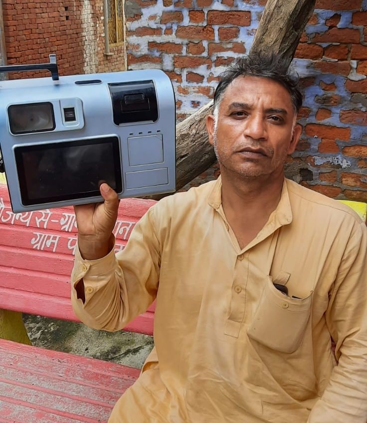 More than one lakh ration card holders face the crisis of running a family