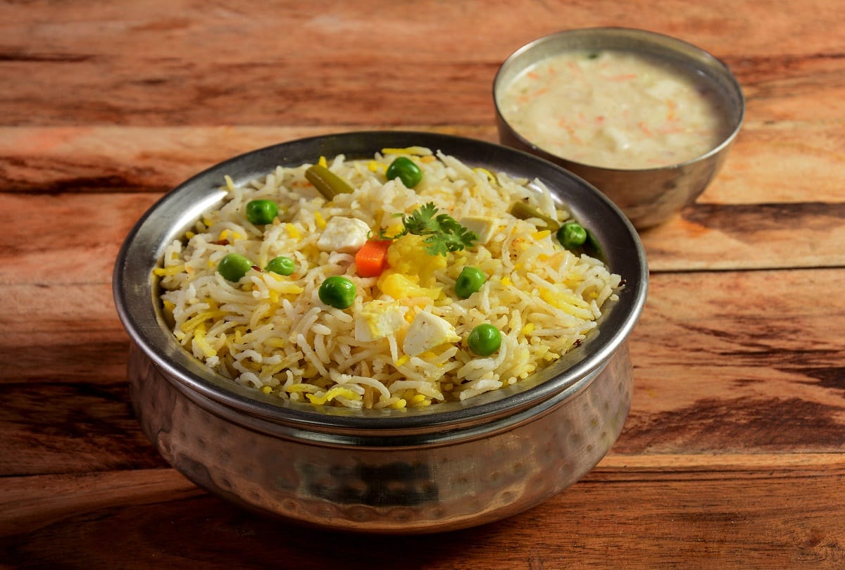 Miscreants brutally thrash couple for demanding Rs 20 for biryani in greater Noida