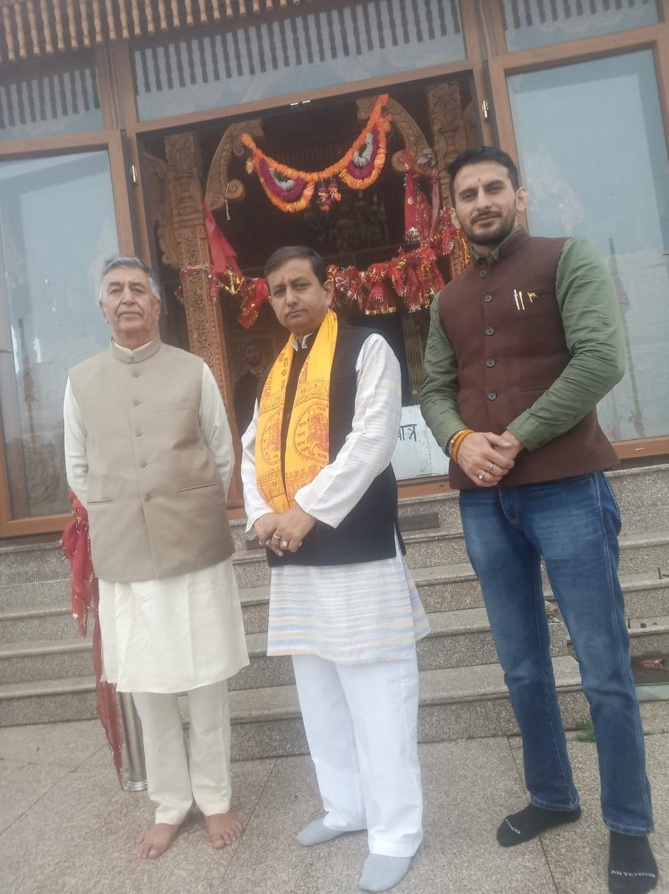 minister rajender garg worship in hatu temple shimla