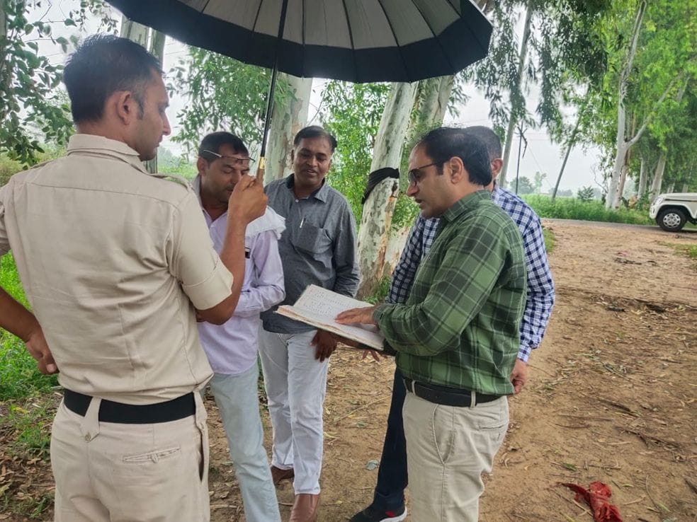 The SDM went to the fields and investigated the girdawari of the crops recorded in the records