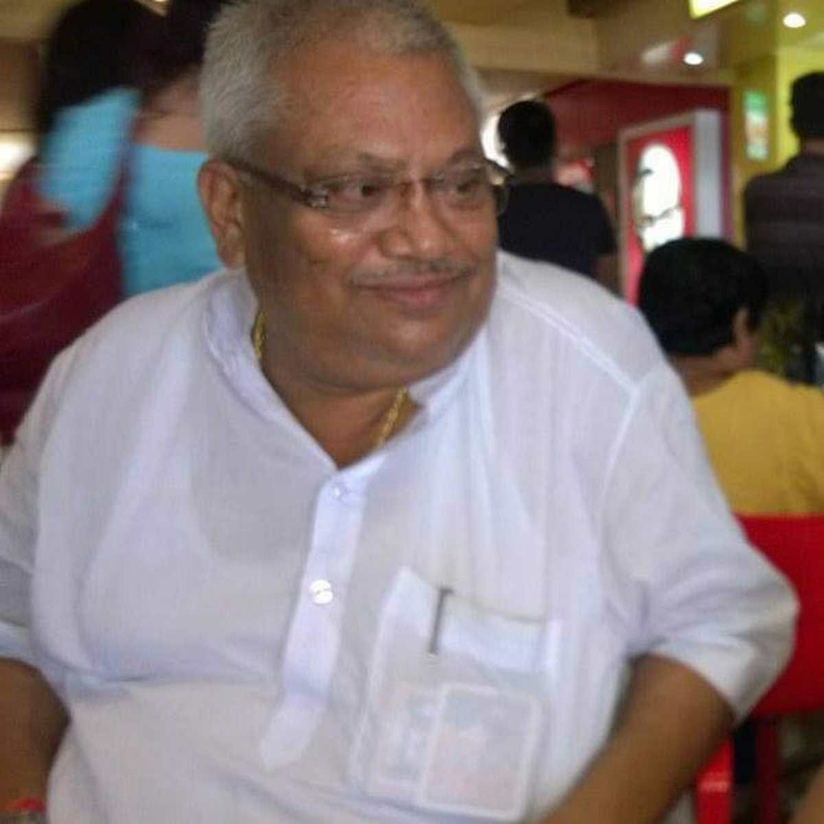 Jaunpur DM father Mohan Prasad Verma passed away due to cancer in Varanasi