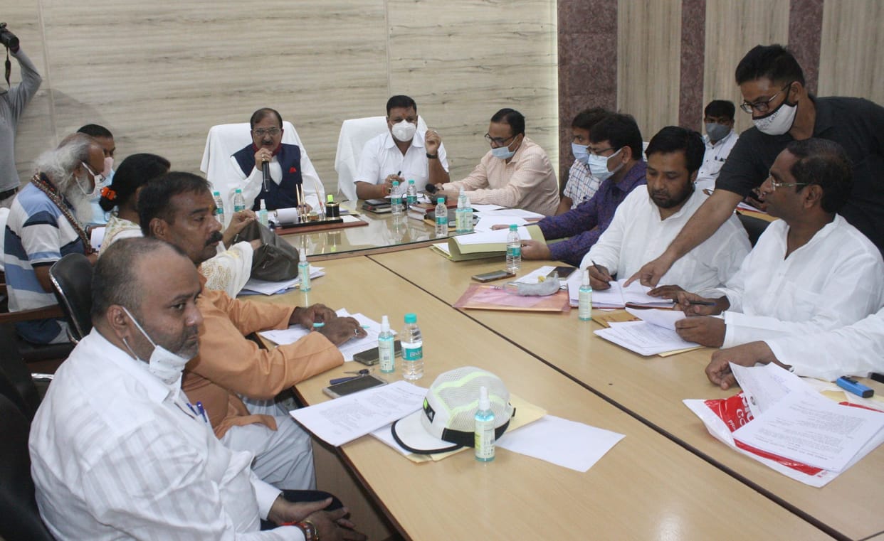Emphasis on tax collection to increase the income of the corporation, noise created on the campaign to remove encroachment on the banks of Ramganga