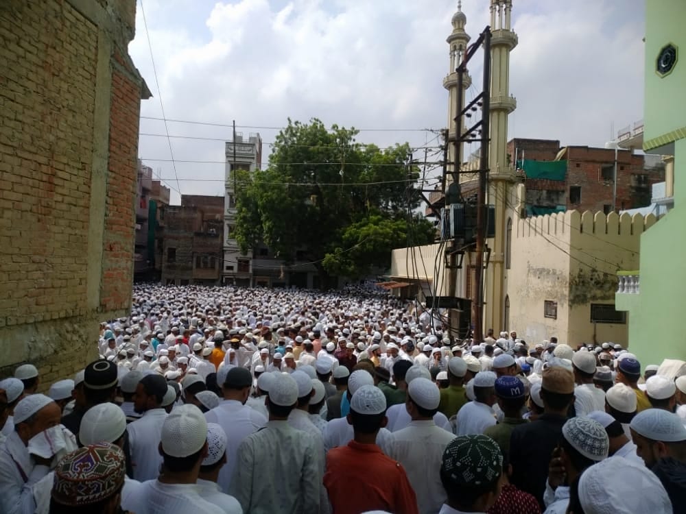 Favorite Of Weaver Fraternity Tanjim Baisi Sardar last cremation in varanasi Priyanka Gandhi expressed grief