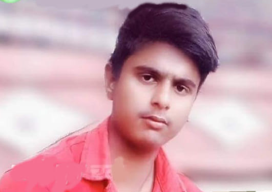Youth running with earphones dies after being hit by train