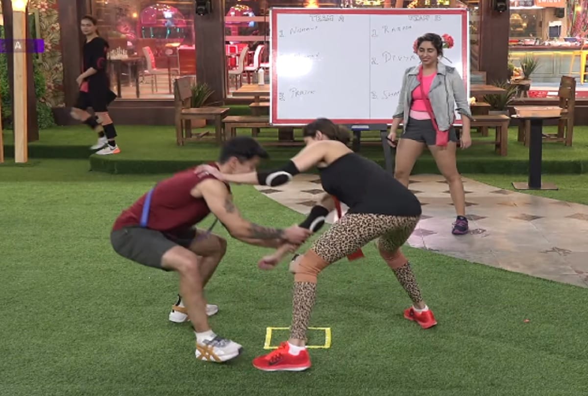 Bigg Boss OTT After Fight With Raqesh Bapat Shamita Shetty Kisses Pratik Sehajpal