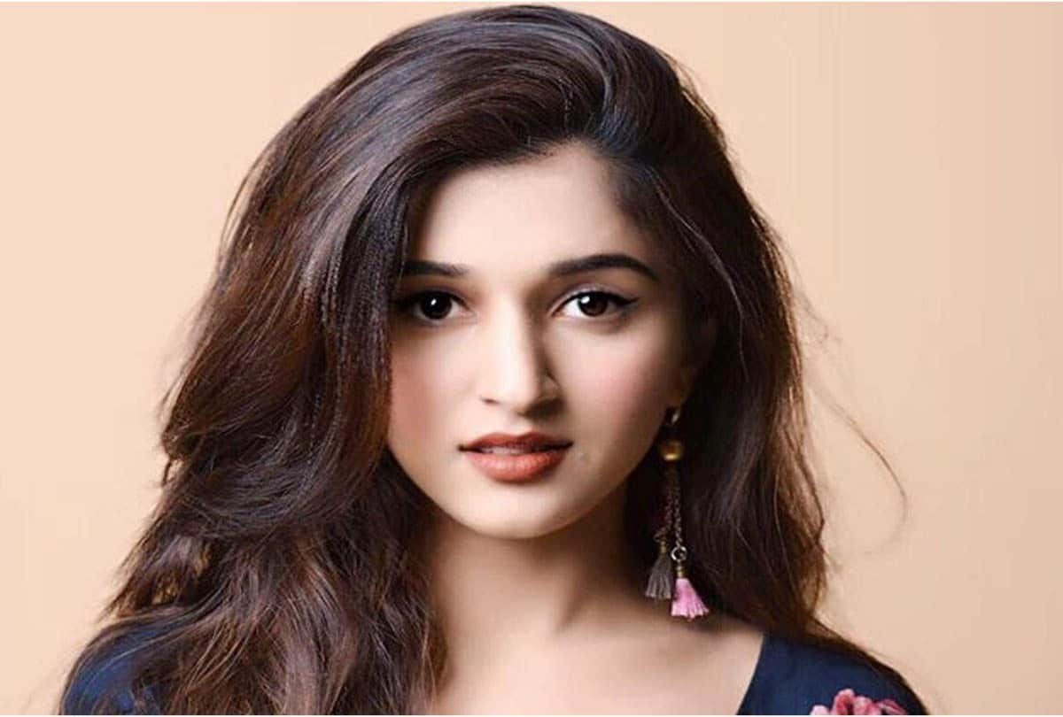 TV: Know how well educated these stars are seen in the serial anupama