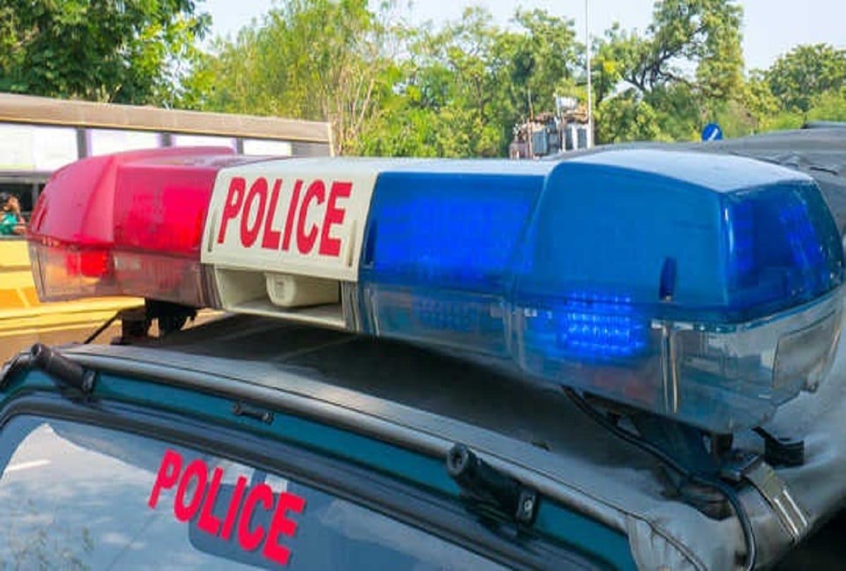 Police accused of beating juvenile in illegal custody