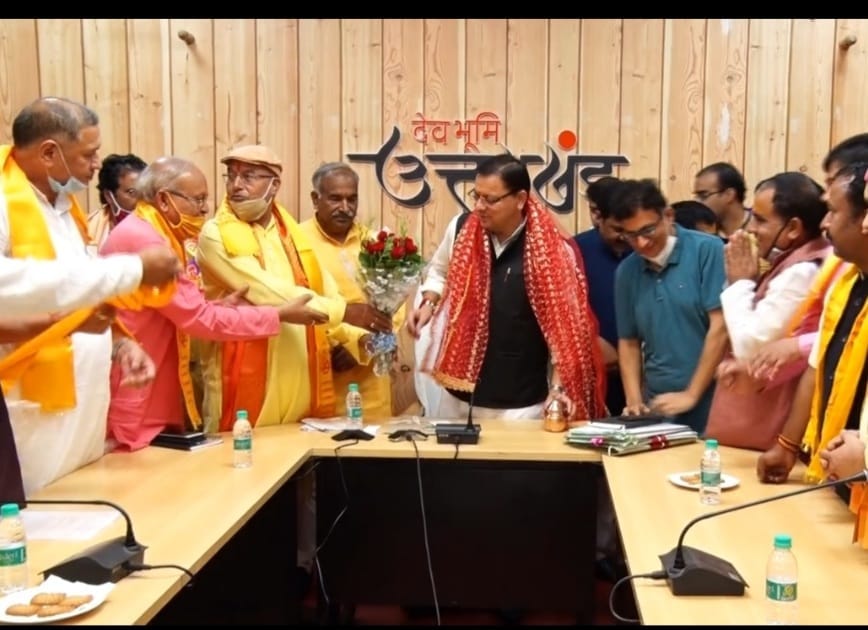 devasthanam board uttarakhand: After the assurance of Chief Minister pushakr singh Dhami dharna in Chardhams postponed
