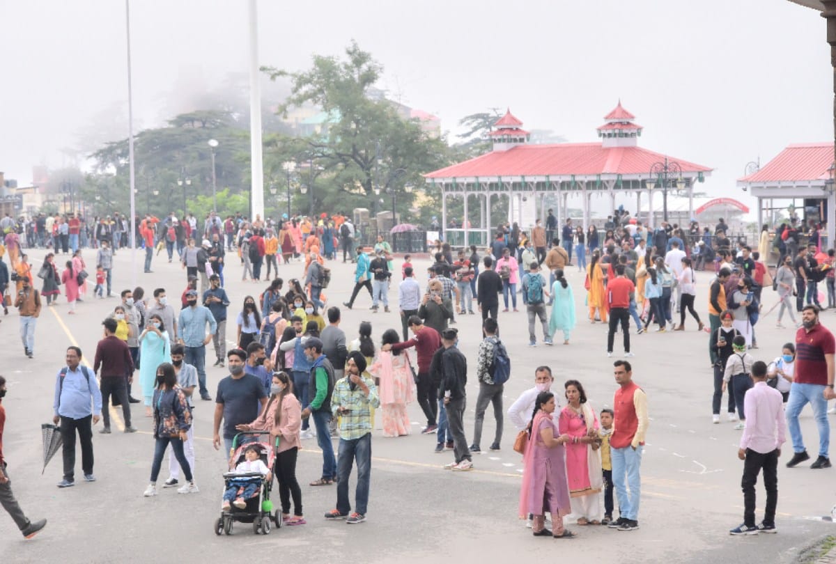Tourist places packed with tourists in himachal, 80 percent occupancy in Shimla after a month