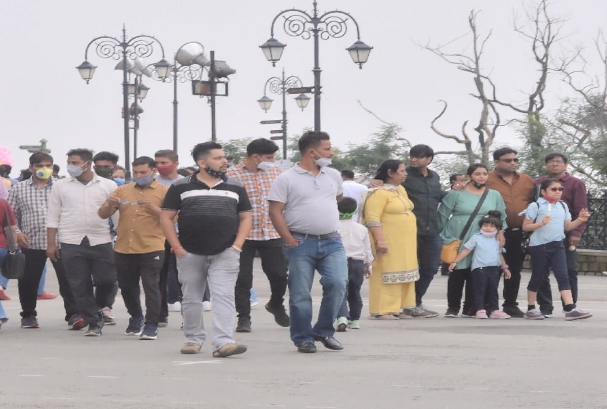 Tourist places packed with tourists in himachal, 80 percent occupancy in Shimla after a month