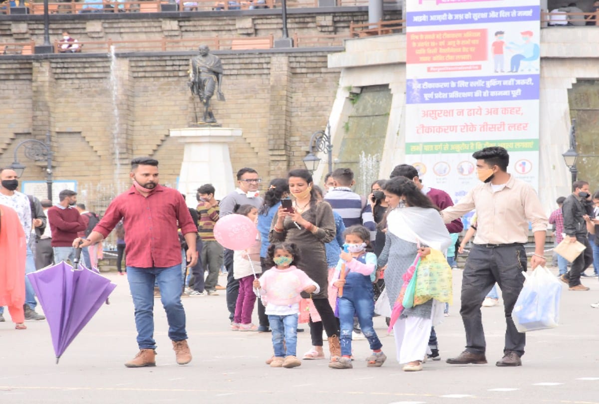 Tourist places packed with tourists in himachal, 80 percent occupancy in Shimla after a month