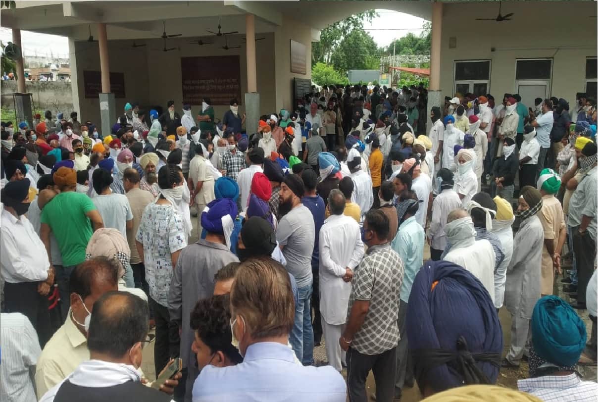 Former MLC Trilochan Singh Wazir murdered Omar Abdullah reached in Funeral held in Jammu