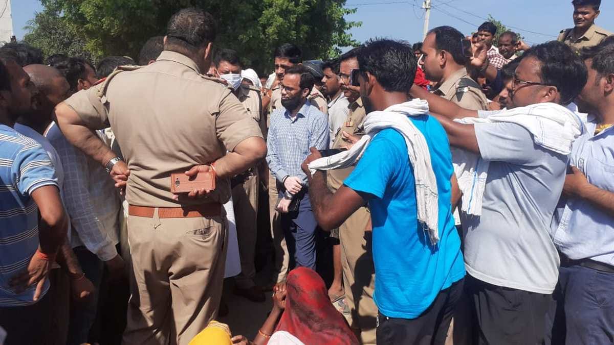 scrap dealer dead during treatment injured by beating in mirzapur