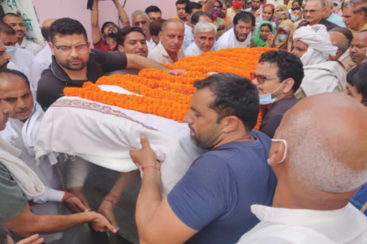 BJP leader Atmaram Tomar murder case: fifty thousand reward on accused, two accused who gave shelter arrested