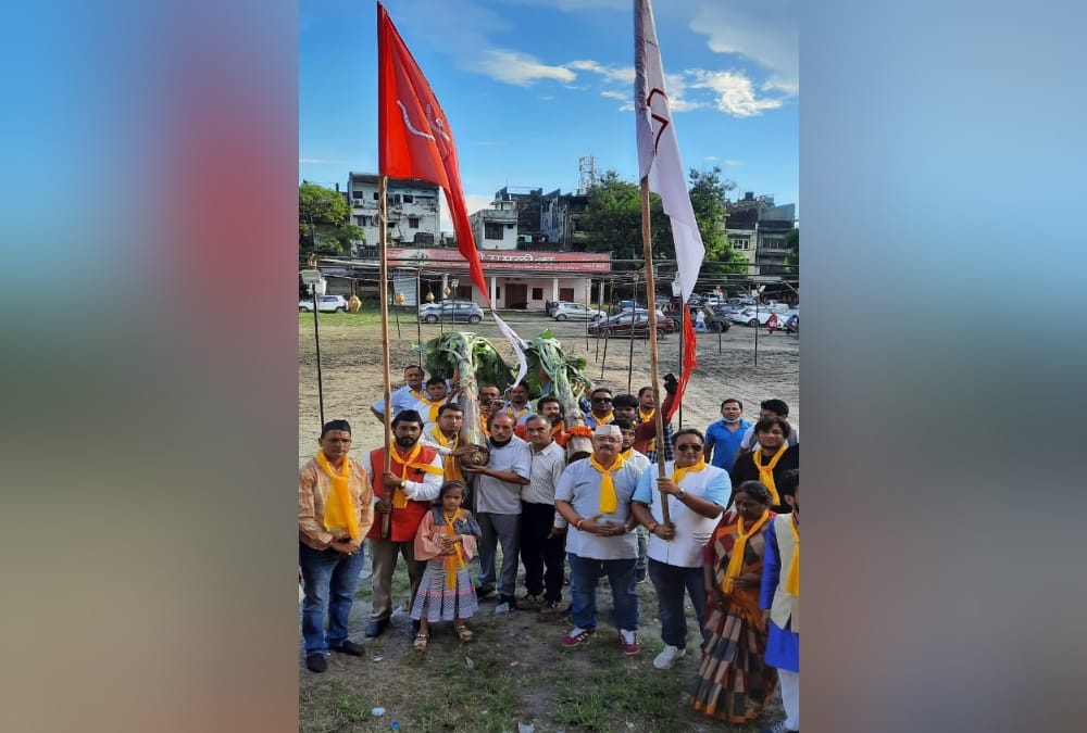 Nanda Devi Mahotsav 2021: Devotees Took Banana tree for make Nanda Devi Idols in Mela Photos