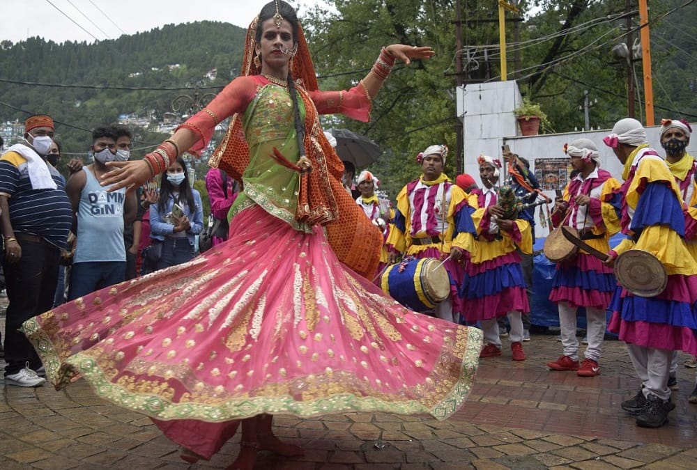 Nanda Devi Mahotsav 2021: Devotees Took Banana tree for make Nanda Devi Idols in Mela Photos