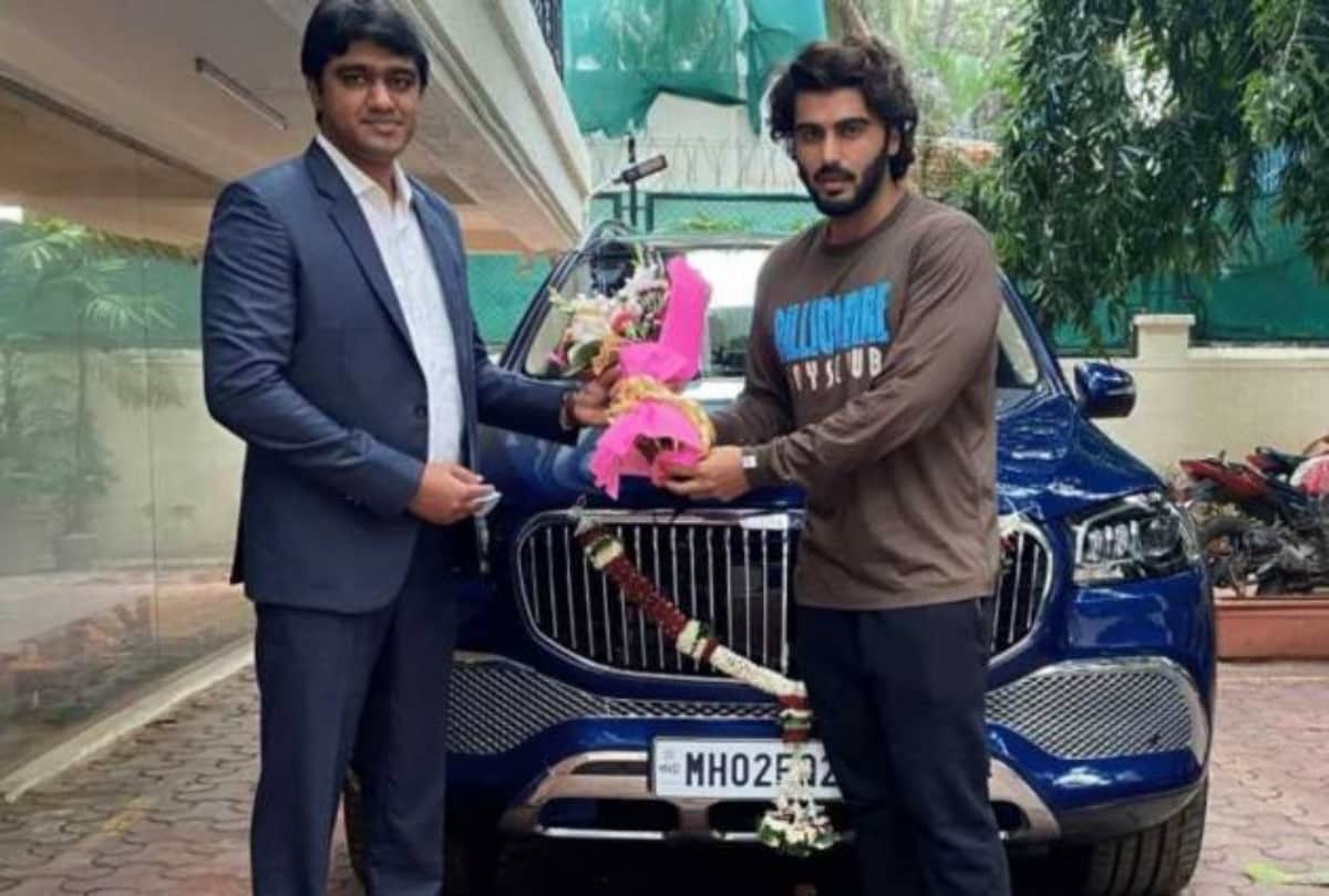 Bollywood: Kriti Sanon bought Mercedes Maybach worth Rs 2.43 crore become the first bollywood actress to buy this car