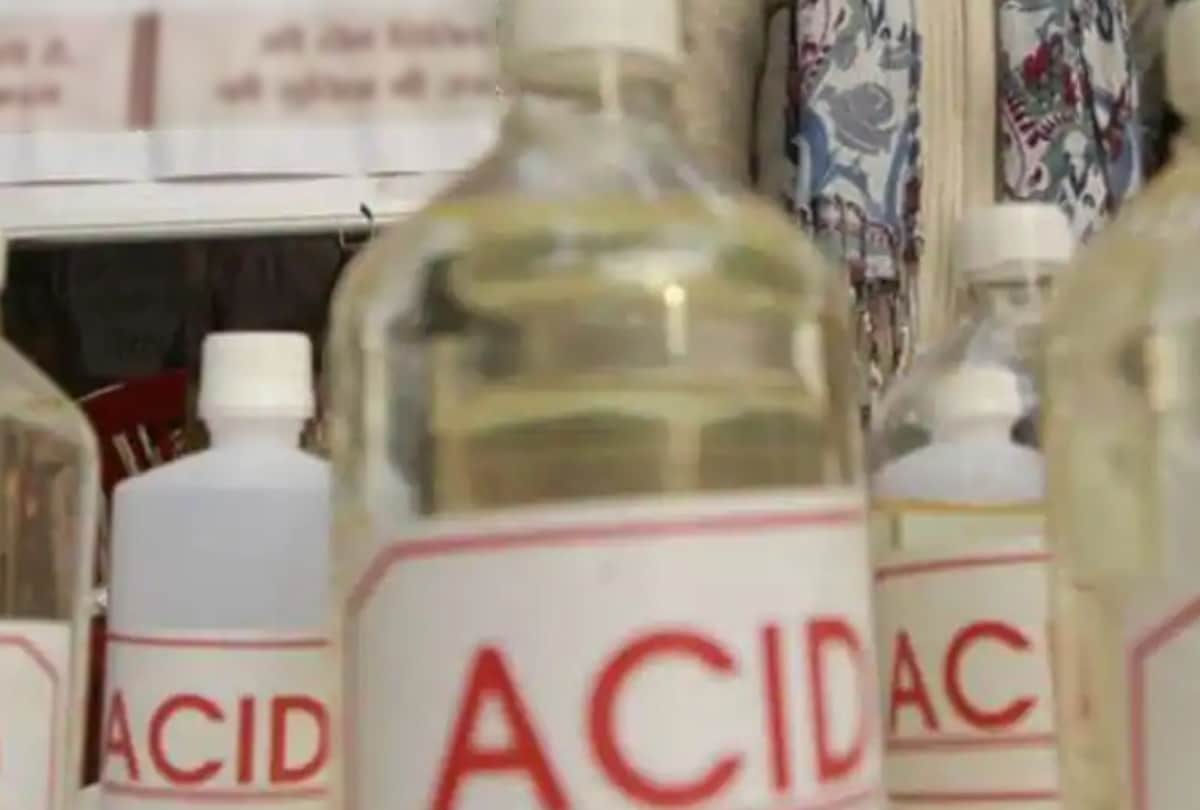 Wife drank acid after quarrel with husband in Budaun