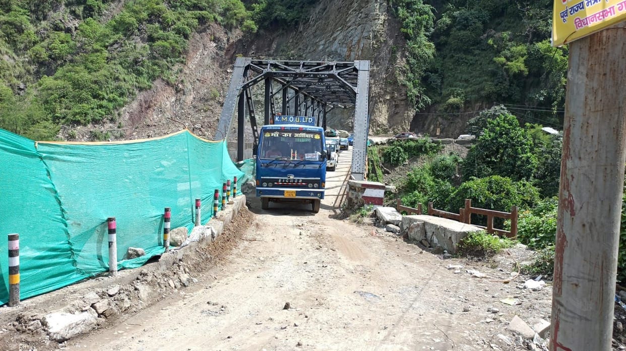 Kemu Buses Rann On Haldwani-Bhimtal Route