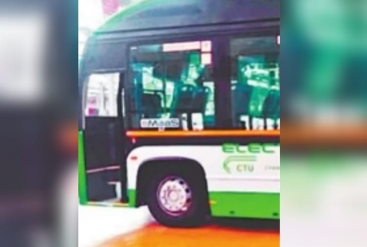 One month of trial of electric bus completed, now new buses will come with some changes