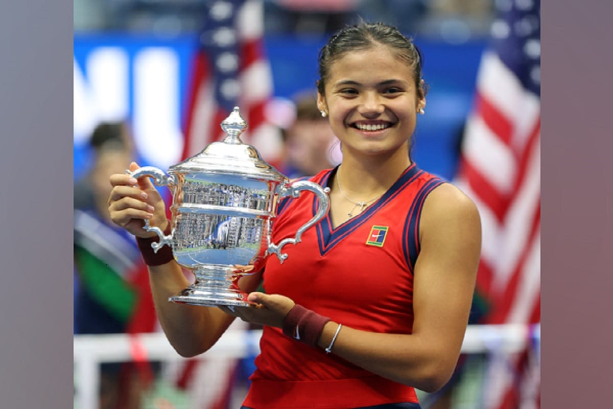 Emma Radukanu becomes first qualifier to win us Grand Slam title