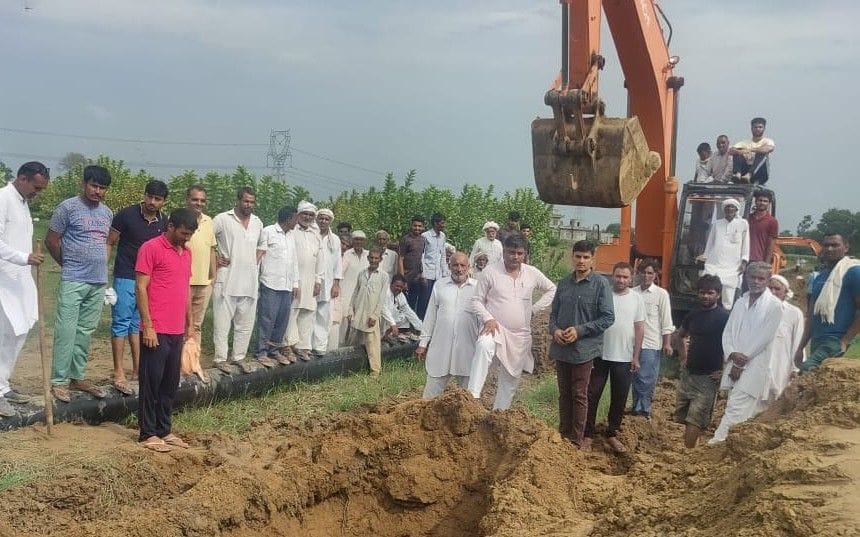 villagers stppped work of gass pipe line in Kungar village