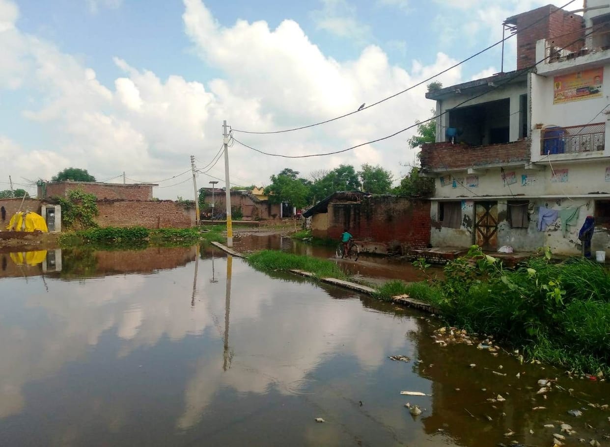 Waterlogging on the main road, fear of spreading disease