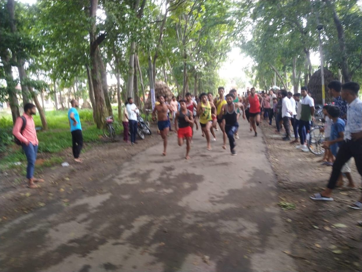 Abhishek of Yogendranagar sprinted in two km race