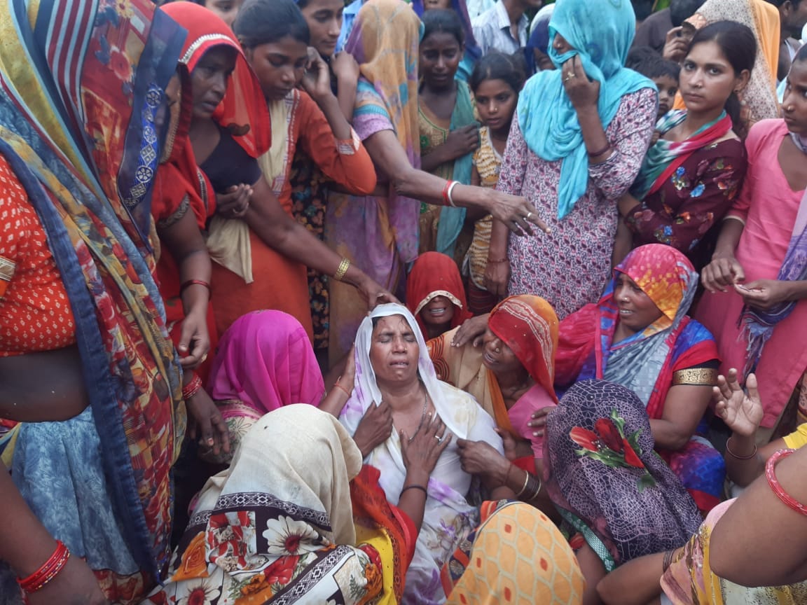 Bike rider dies in accident, angry villagers jammed the contact road