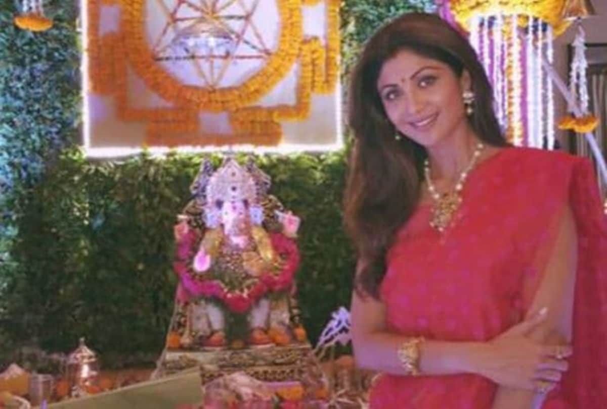 Ganesh Chaturthi 2021 shilpa shetty did ganpati visarjan with family photos and videos goes viral on internet