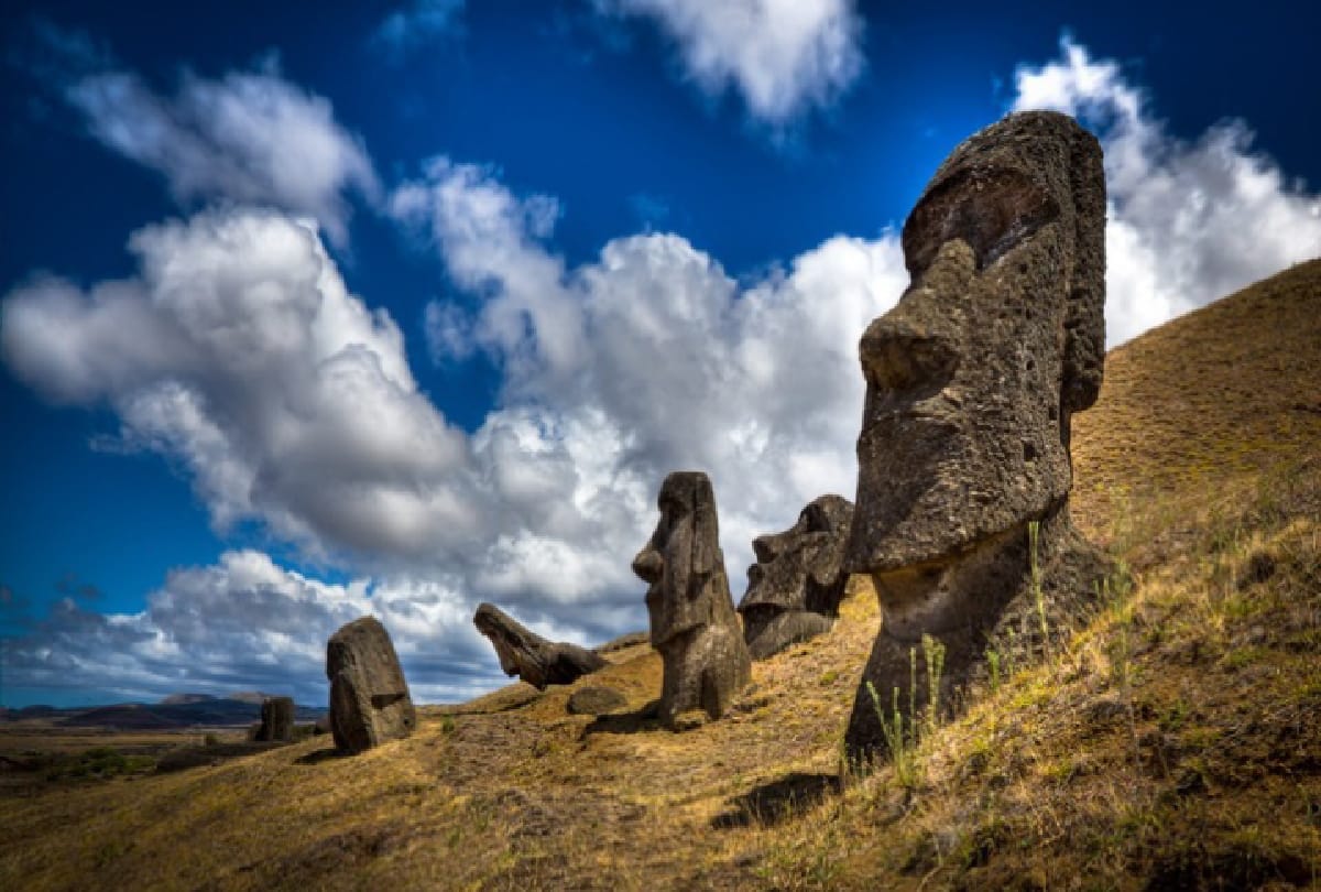 Easter island secret of mysterious Moai sculpture on Easter island which are linked with aliens
