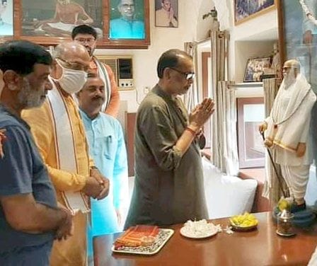 BJP UP in-charge paid tribute to Nanaji