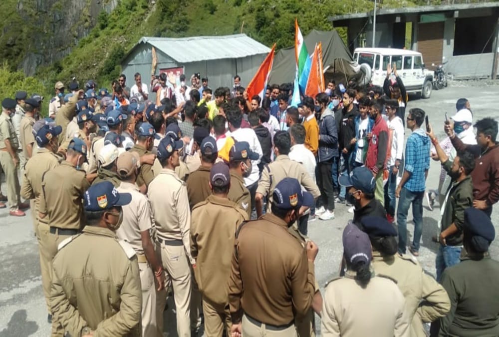 Chardham Yatra 2021: congress badrinath march today in joshimath