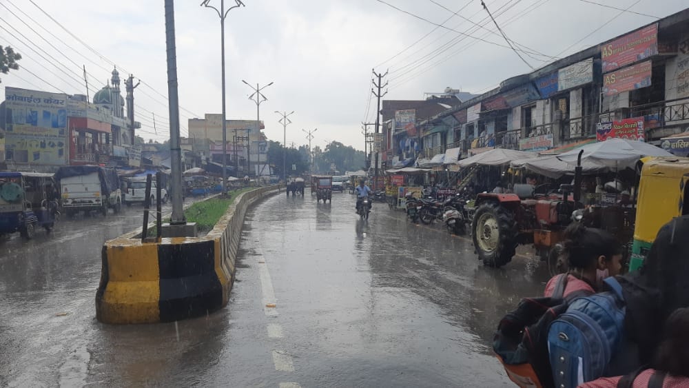 Somewhere it remained dry, it rained heavily at some places.